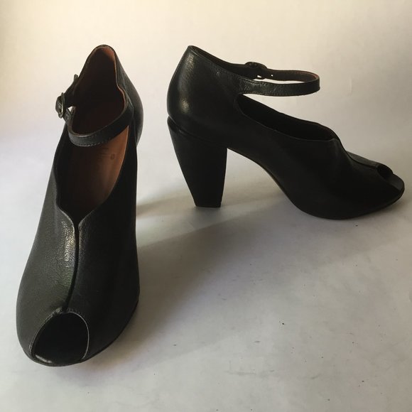 Cocolico Mary Jane Peep Toe Heels - Picture 6 of 13
